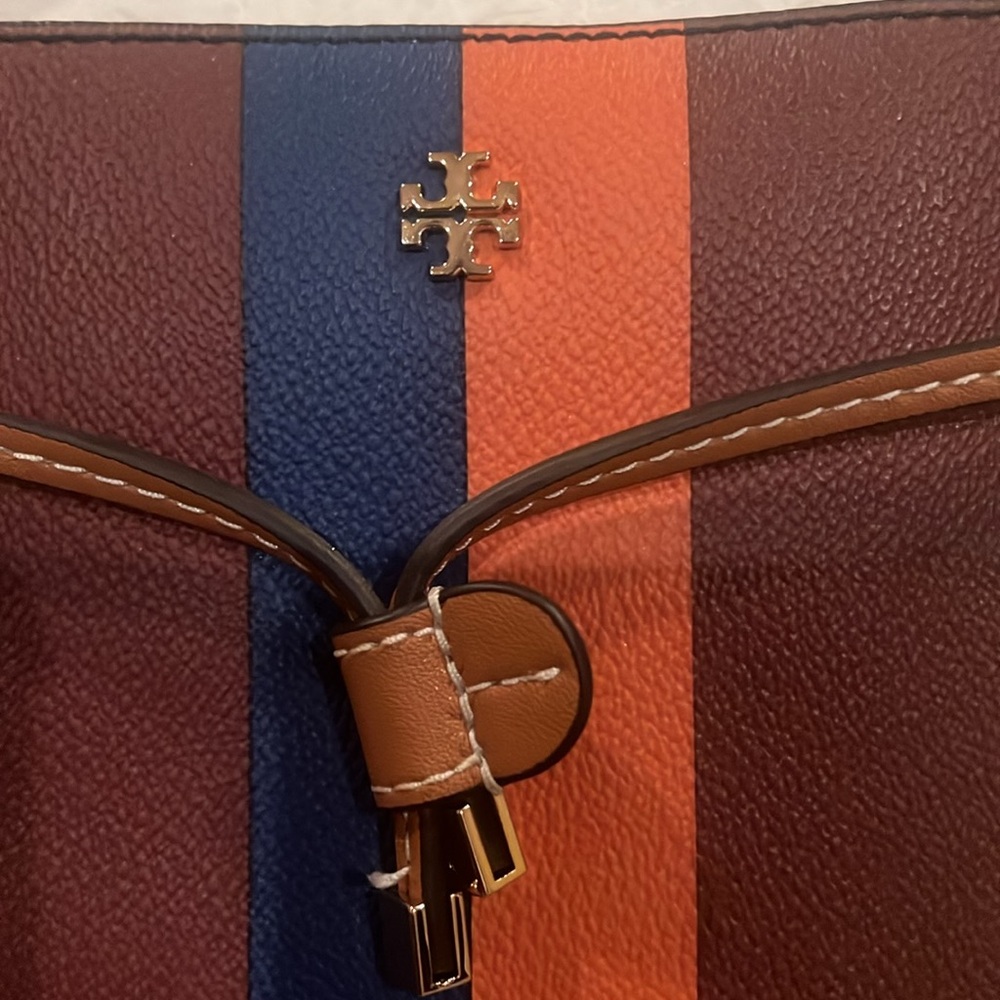 TORY BURCH 
Blue , multicolor stripe leather Kerrington bucket bag /gold-tone - Picture 4 of 17